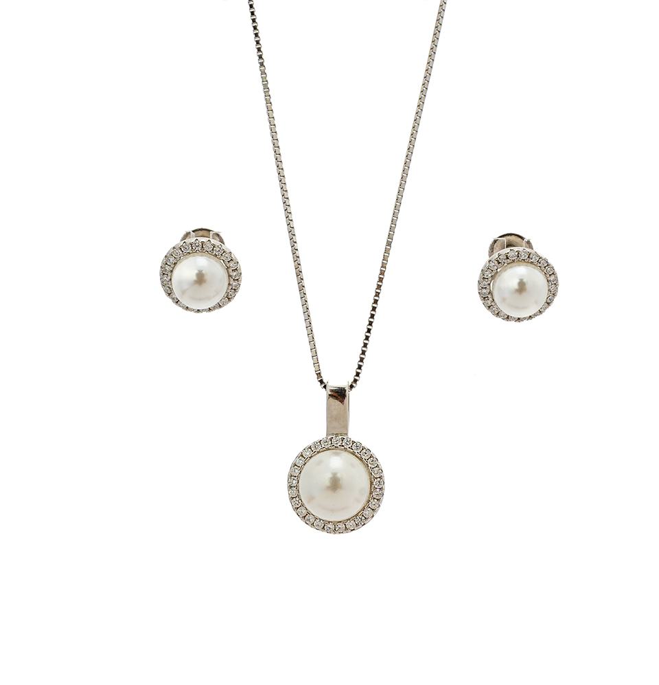 Classic Pearl Pendant Set