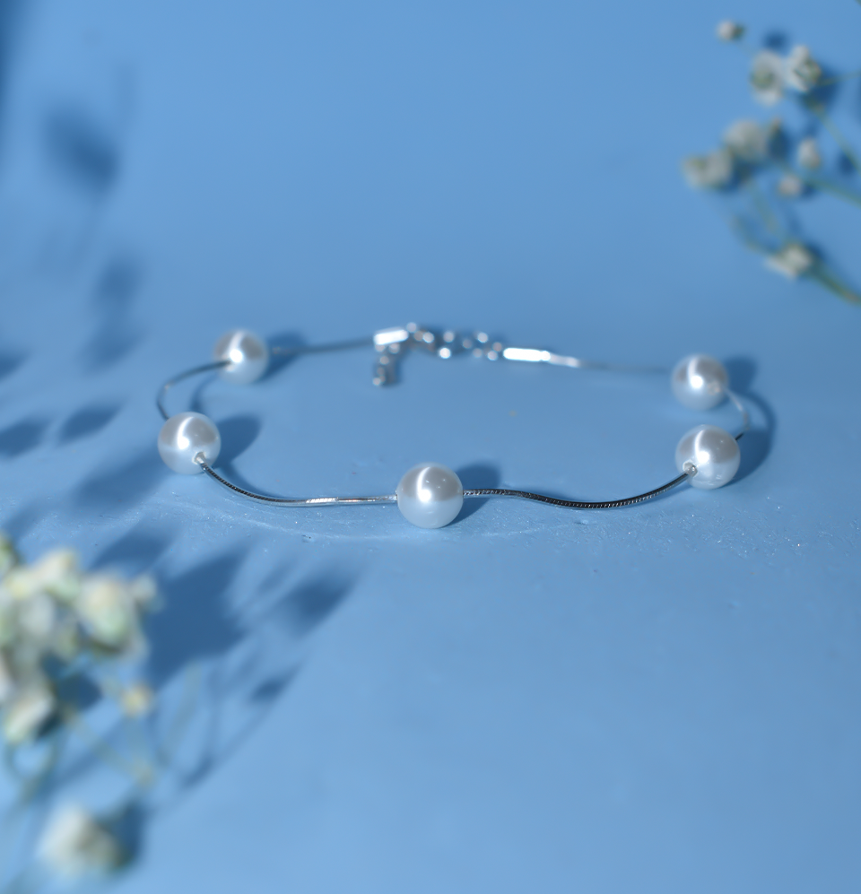 Divine Pearl Bracelet