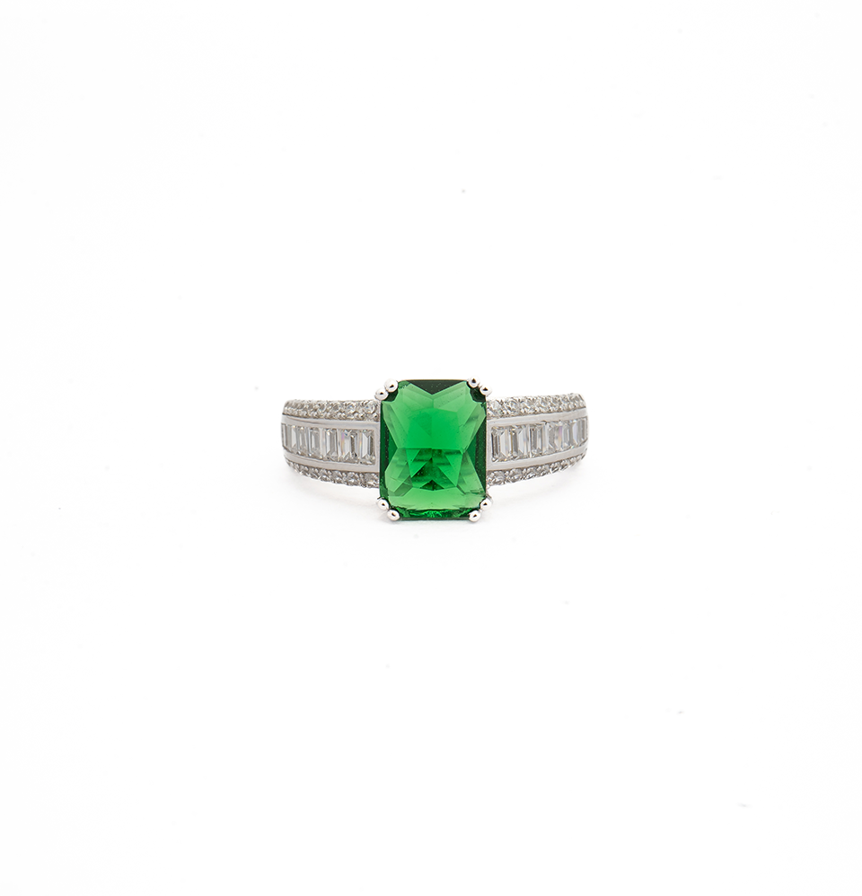 Emerald Vivid Ring